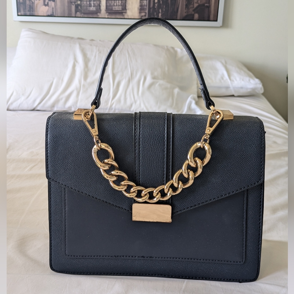 Navy Handbag with Gold Chain